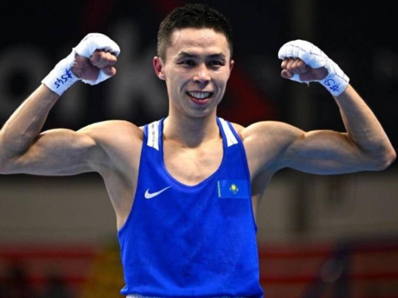 Сәкен Бибосыновтың көптен жасырған келіншегінің суреті желіде тарады (ФОТО)