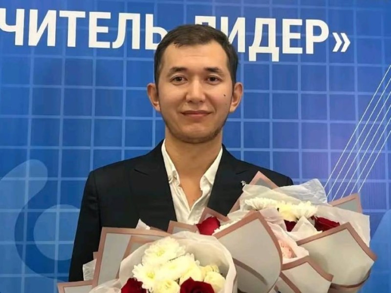 "Білім саласына өзгеріс емес, "төңкеріс" керек": Танымал ұстаз үлкен үндеу жасады