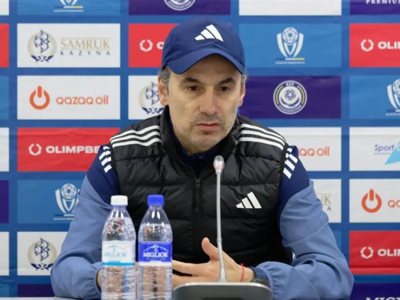 Танымал бапкер көлік алған "Қайрат" қақпашыларын сынап тастады