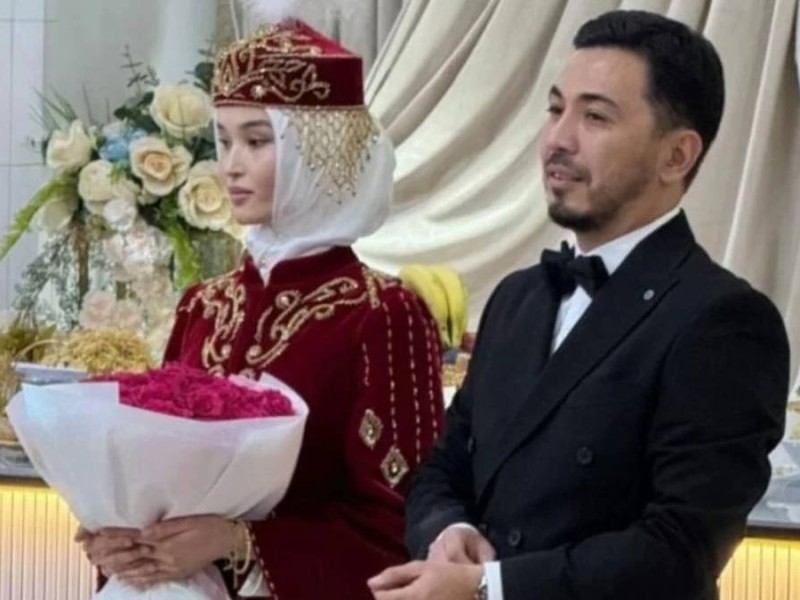 Дәурен Айдарқұлов үшінші әйеліне құда түсіп, ұзатып алды (ВИДЕО)