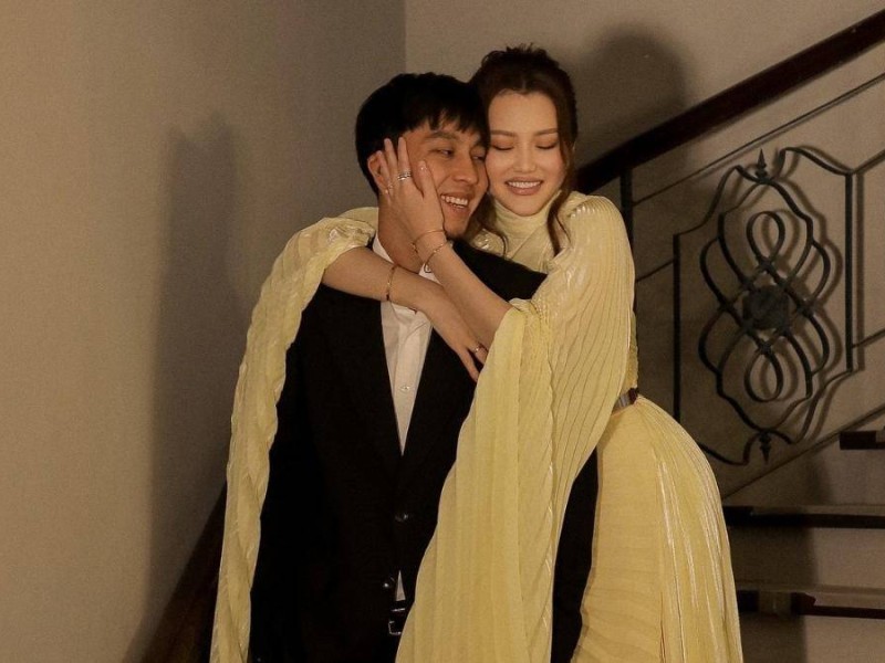 "Духы мықты, тентек қызбын": Ерке Есмахан күйеуіне талай боқтағанын айтты