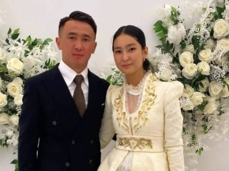 Махмұд Сабырханның бірінші әйелінен туған баланың суреті желіде тарап кетті (ФОТО)