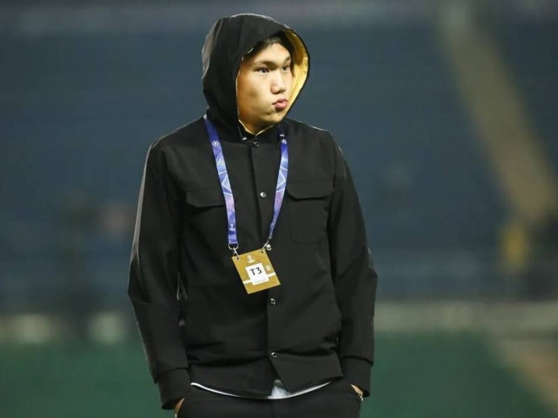 Көп мақтаған Шерхан Қалмырза ұятты жағдайға қалып қойды (ВИДЕО)