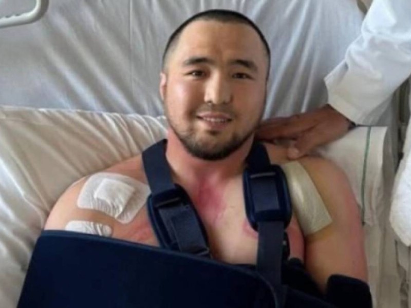 Күтпеген жаңалық! Елдос Сметов күрделі операциядан өтіп, шұғыл мәлімдеме жасады