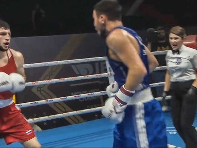 Спектакль басталды: Ресейлік боксшылар жүрген жерде әділеттілік ешқашан болмайды (ФОТО)