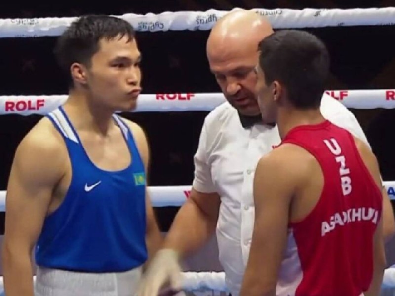 Қазақ боксшысы өзбектің Олимпиада чемпионымен ширек финалда тартысты жекпе-жек өткізді (ВИДЕО)