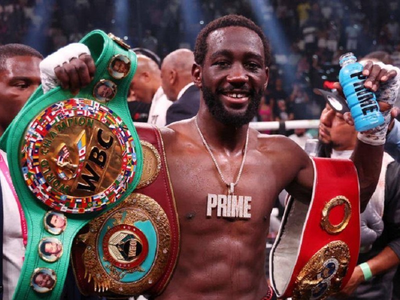 Бірде-бір рет жеңілмеген абсолютті әлем чемпионы 38 жасында мансабын аяқтады