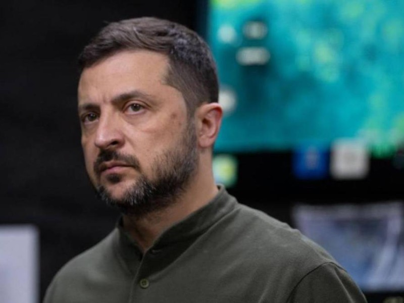 "Отставкаға кетеді": Украина президенті Зеленскийге қатысты шұғыл хабар тарады