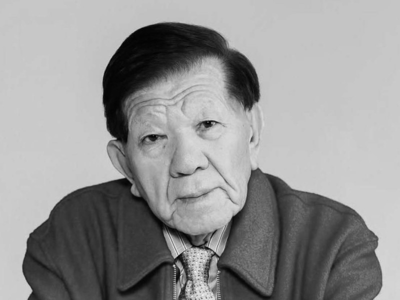 Ақынның ақырғы аманаты: Шахановтың жары Президентке хат жолдады