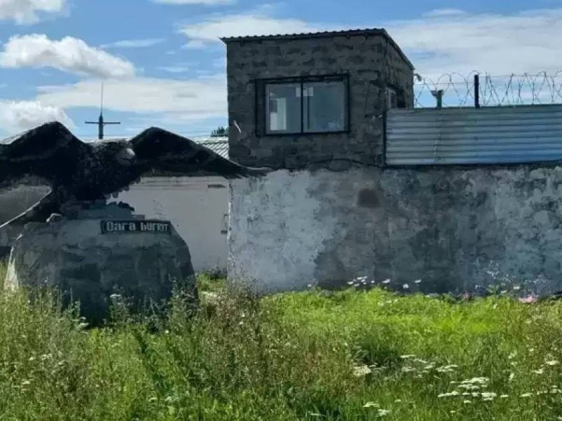 Легкодимова ісі: сотталғандар "Қара бүркіт" колониясына жеткізілді